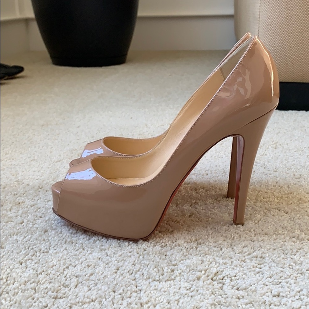 Christian Louboutin very prive size 37